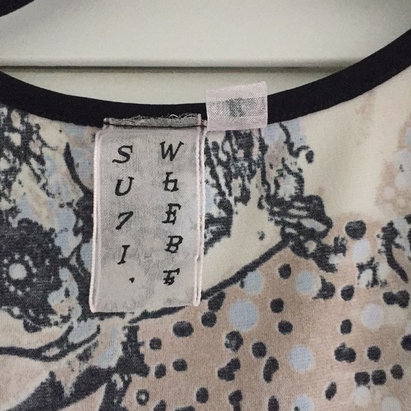 Susie Where top. Medium - Picture 2 of 3